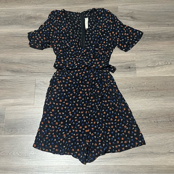Madewell 2 Wrap-Front Romper Black Prairie Posies Floral Tie Retro L2496 NWT - Picture 3 of 10